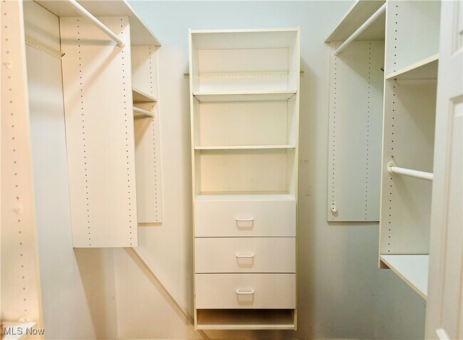 Building Photo - 403 Downing Dr