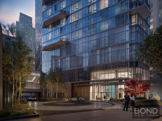 Building Photo - 222 E 44th St