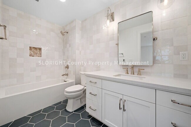 Building Photo - AVAILABLE JANUARY- Stunning Townhome in Avila Beach - 2 Bedroom / 2 Bathroom