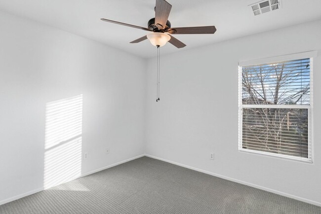 Building Photo - BEAUTIFUL 3 BED HOME IN SUMMERLIN- NEW FLOORING! HUGE LOFT!