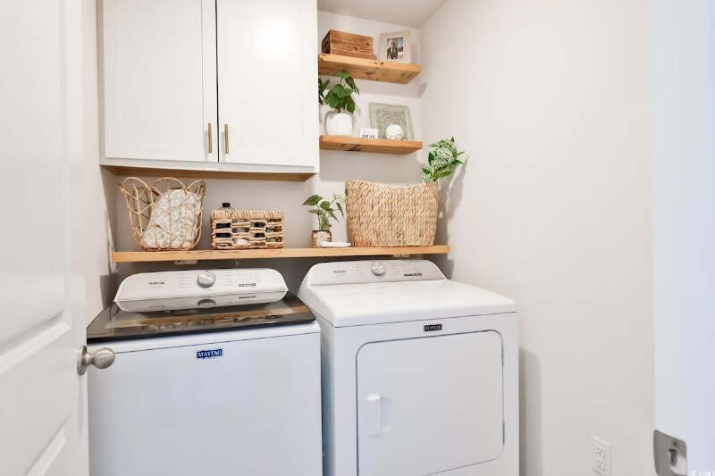 Building Photo - 843 67th Ave N