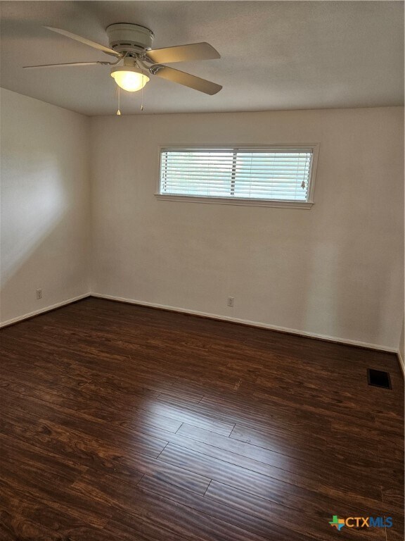 Building Photo - 3901 Chisholm Trail