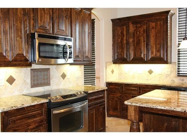 Building Photo - 2012 Sagebrush Dr