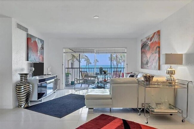 Building Photo - 4660 Ocean Blvd
