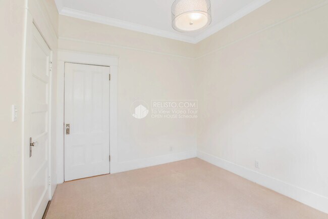 Building Photo - 784 Clementina St