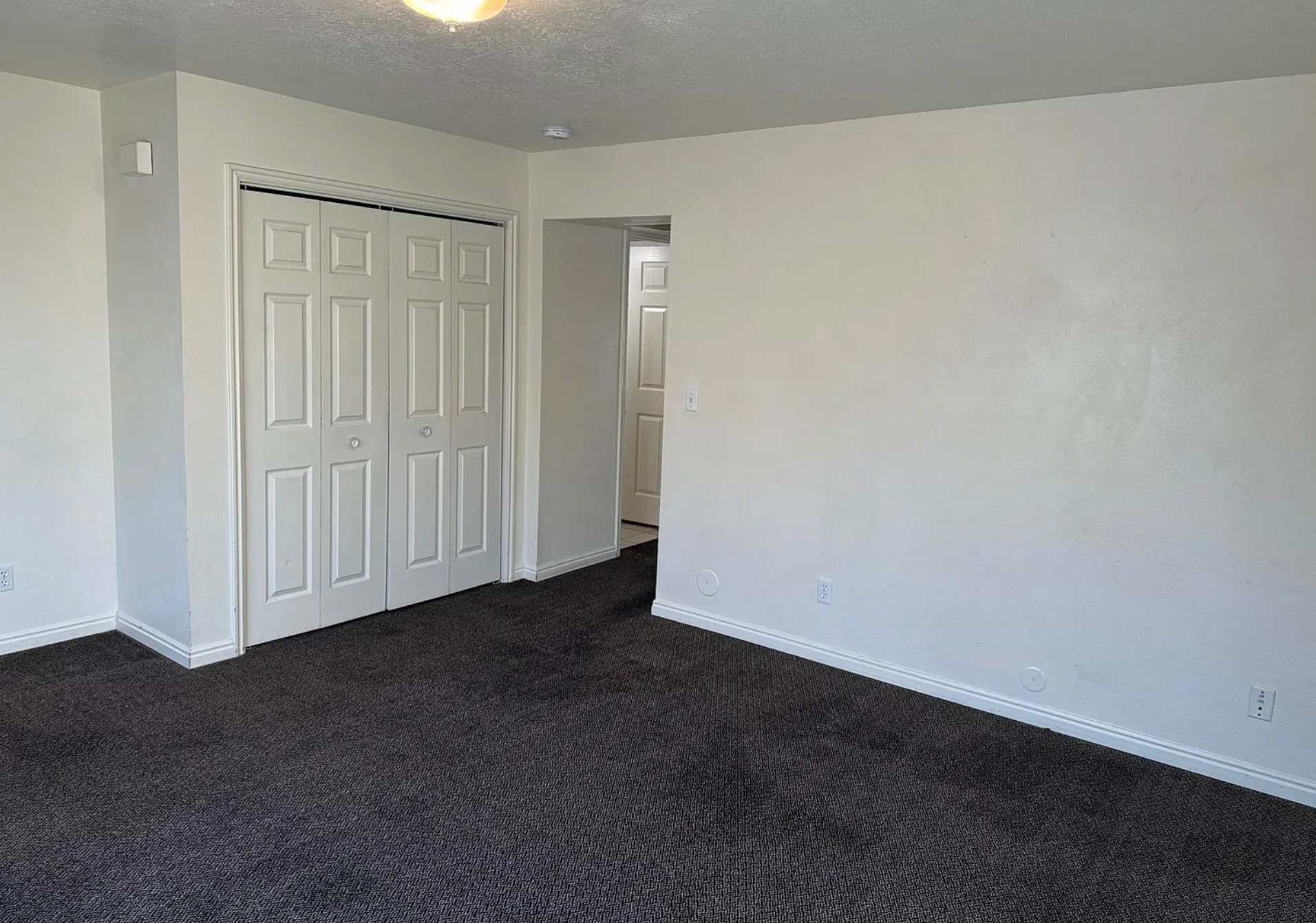 Building Photo - 1393 N 260 W