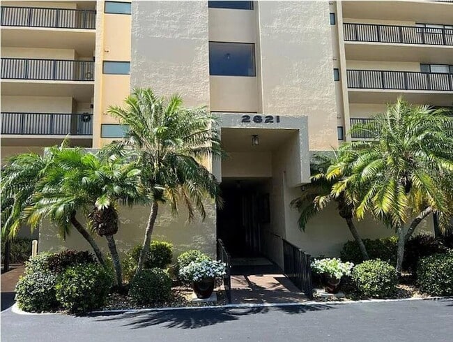 Primary Photo - 2621 Cove Cay Dr