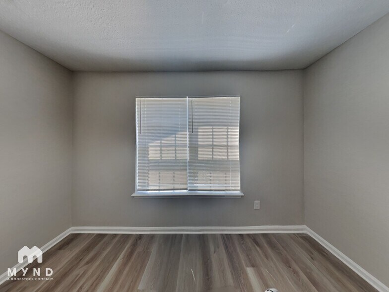 Building Photo - 4420 Double Tree St