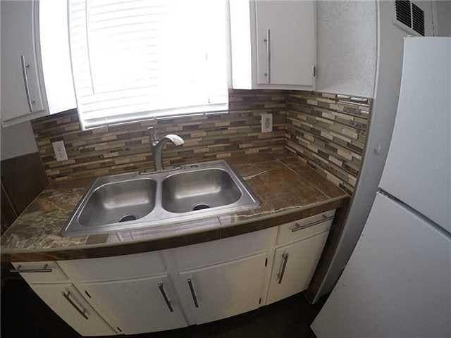 Building Photo - 8903 Old County Dr