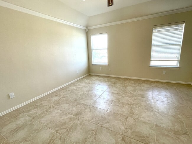 Building Photo - 4811 Mill Creek Dr