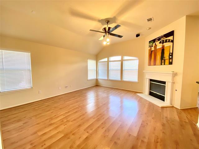 Building Photo - 1420 Hudspeth Dr