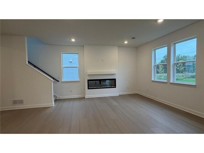 Building Photo - 22348 Isla Wy
