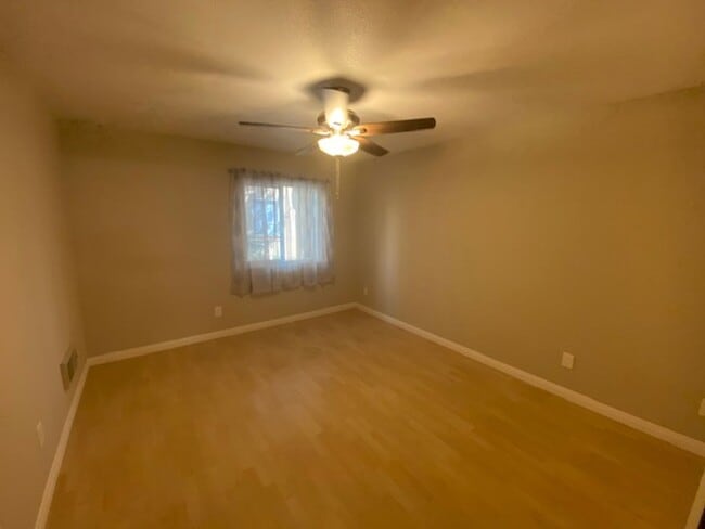 Building Photo - Cute 1 Bedroom Condo in the Heart of San Marcos Available Now!