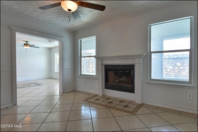 Building Photo - 1744 Gambel Quail Dr