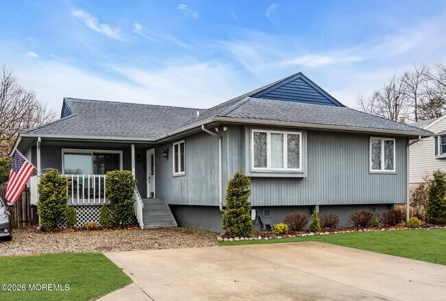 Building Photo - 658 Driftwood Pl