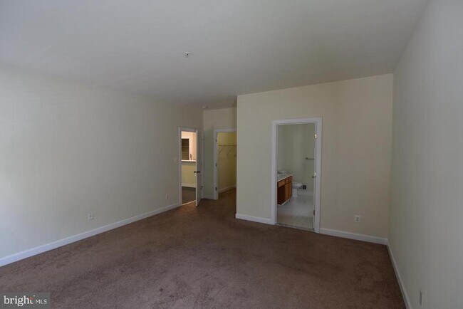 Building Photo - 139 Hokeland Dr