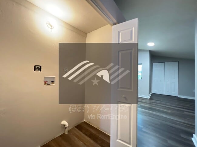 Building Photo - 1548 Lingo St