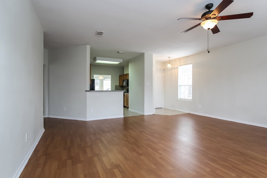 Building Photo - 12146 Landsdown Ridge Way