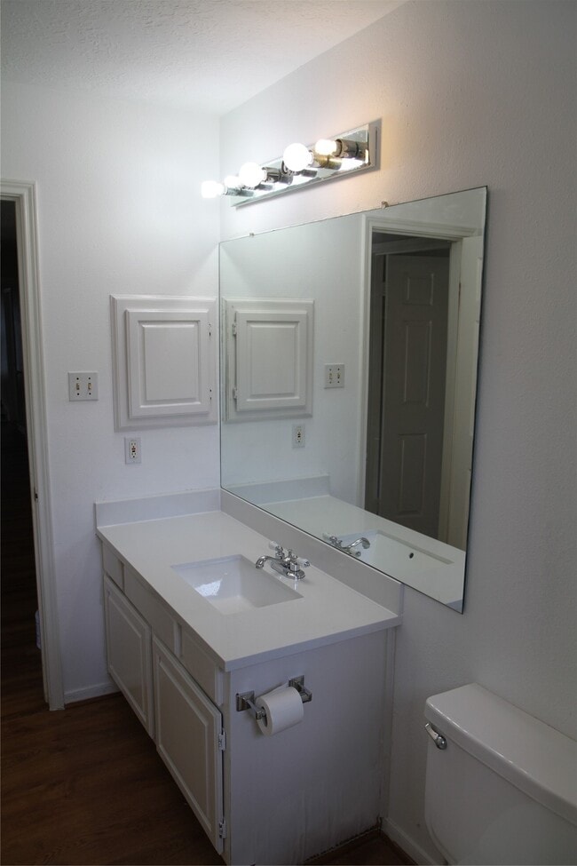 Building Photo - 1235 Deer Ridge Dr
