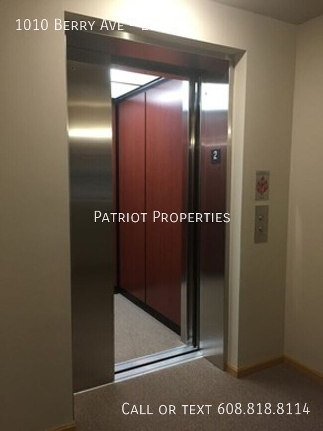 Building Photo - 1010 Berry Ave