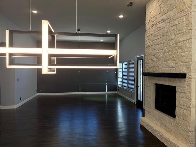 Building Photo - 1147 Spencer St S