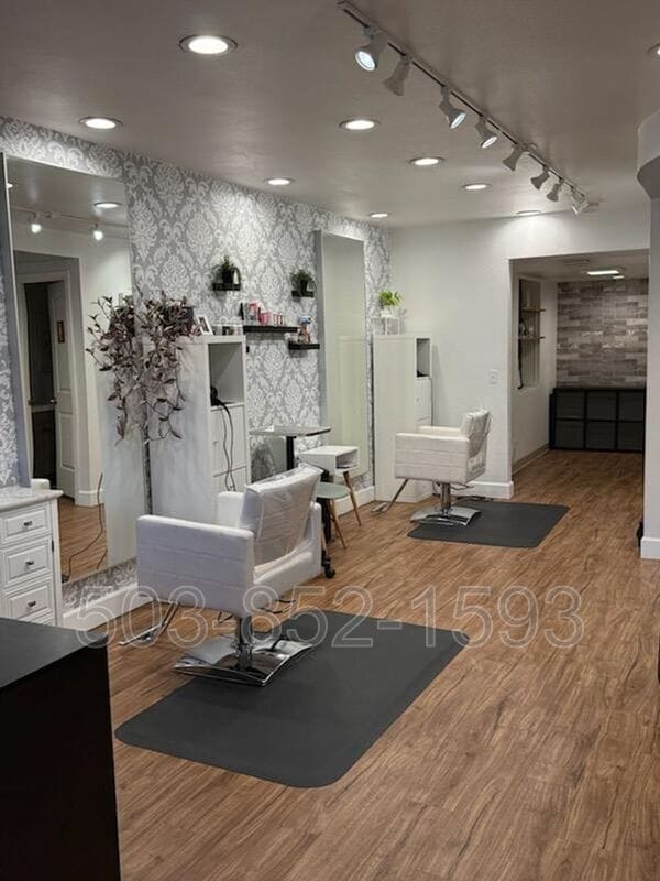 Building Photo - 822 NW 21st Ave