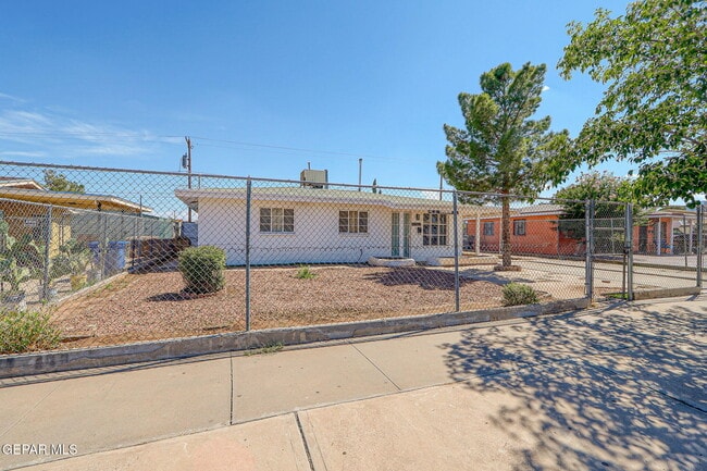 Building Photo - 5312 Capistrano Dr