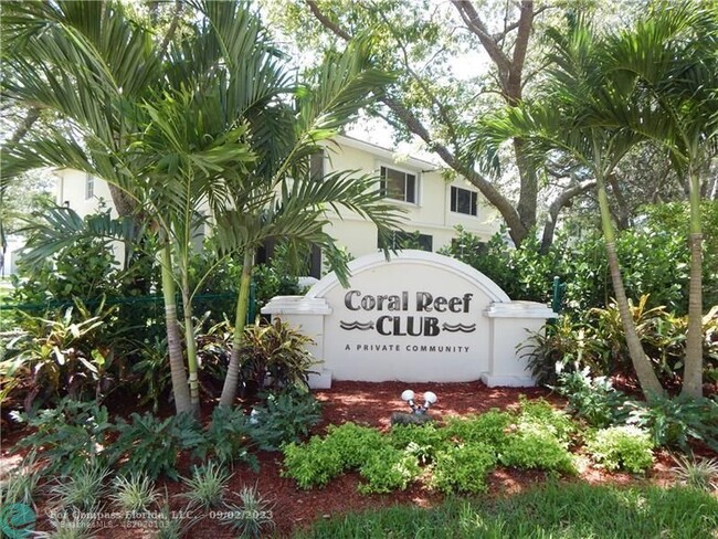 Building Photo - 9866 NW 57th Manor