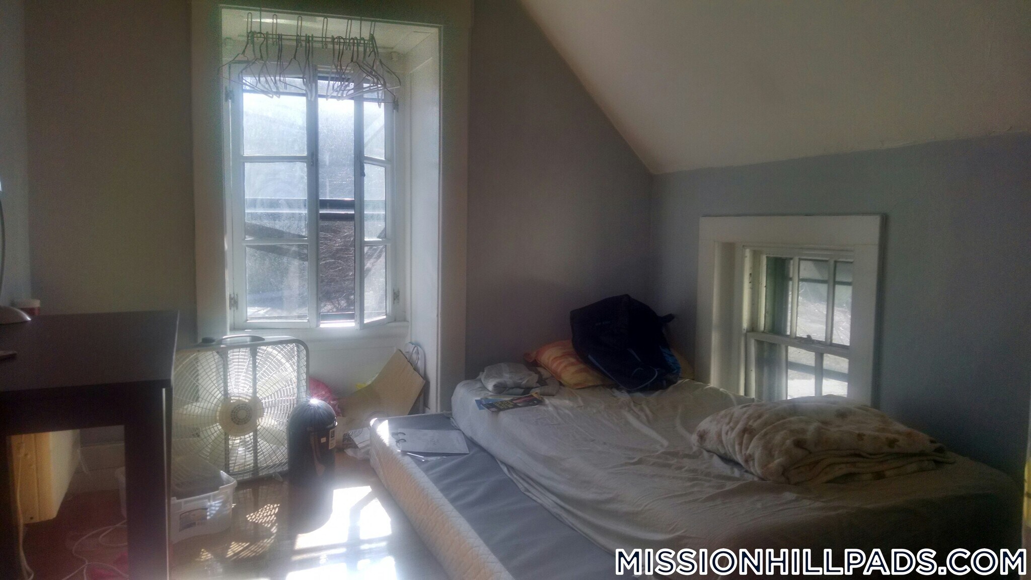 Building Photo - 139 Hillside St