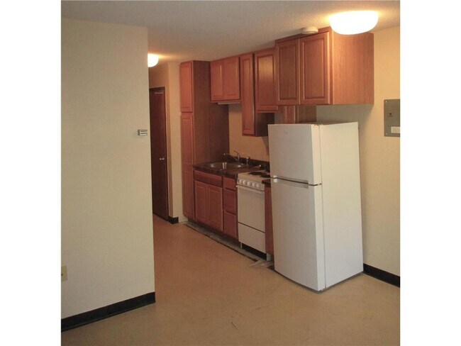 Building Photo - 200 S 4th St