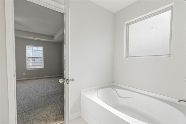 Building Photo - 3237 Cedar Crest Way