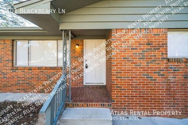 Building Photo - 101 Blackberry Ln