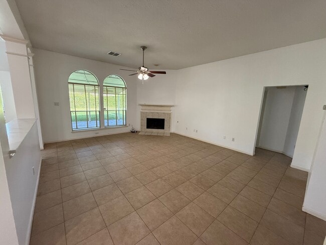 Building Photo - 3642 Heritage Colony Dr