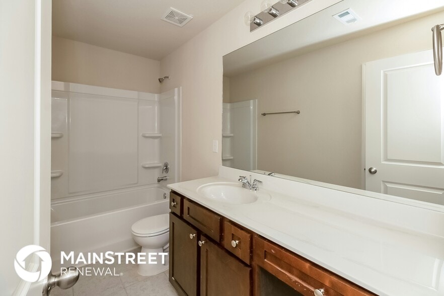 Building Photo - 35 Michelle Wy