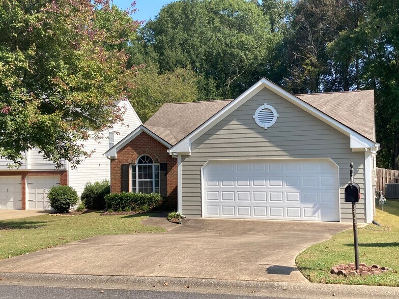 Primary Photo - 2328 Leacroft Way