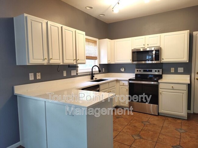 Building Photo - 9405 Mitchell Glen Dr