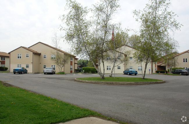 Primary Photo - Merreyvale Apartments