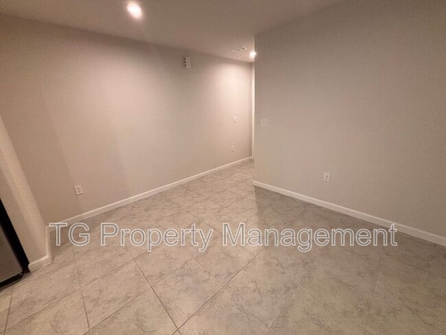 Building Photo - 2512 Sadler Trce Wy