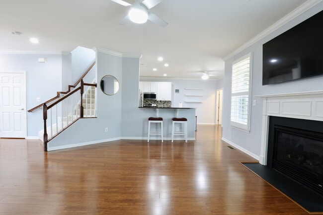 Building Photo - Welcome Home