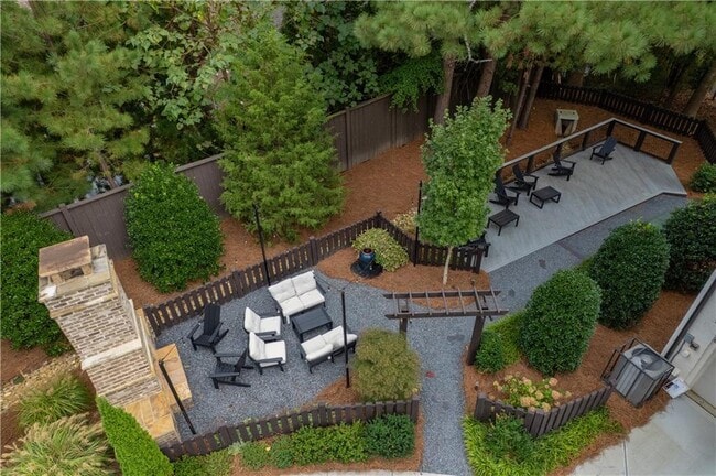 Building Photo - 305 Dilbeck Cir