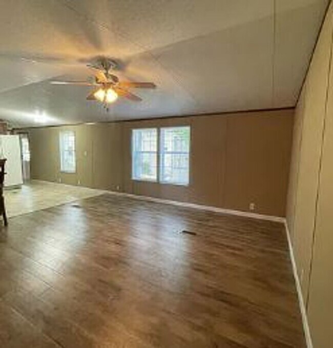 Building Photo - 3709 Hampton Ln