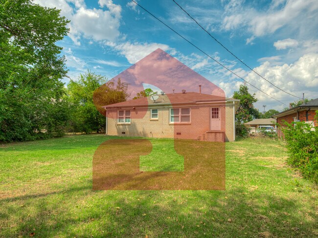 Building Photo - 2926 NW 72nd St