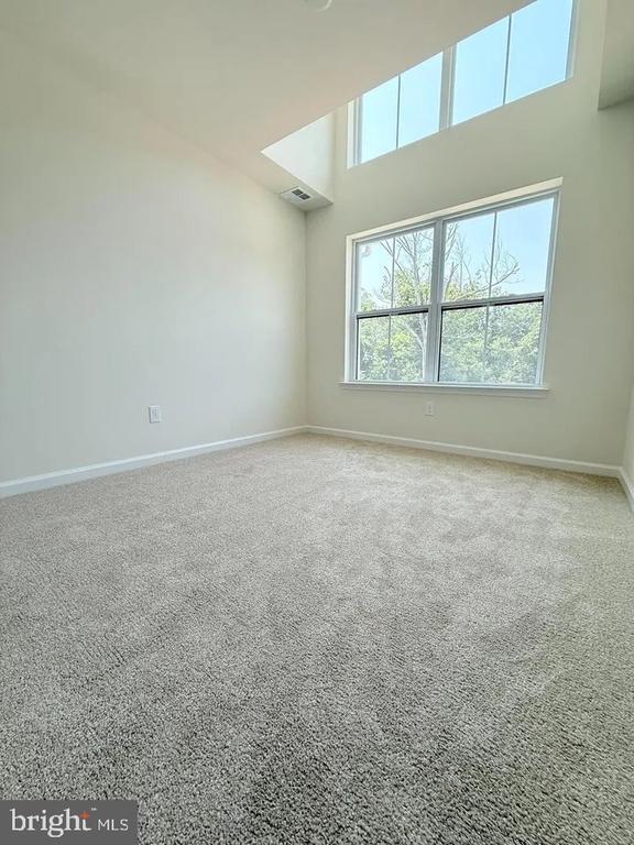 Building Photo - 135 Cobblestone Dr