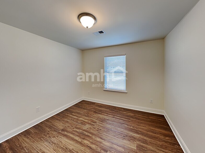 Building Photo - 181 Rivulet Dr