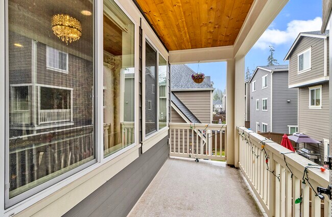 Building Photo - 18617 45th Dr SE