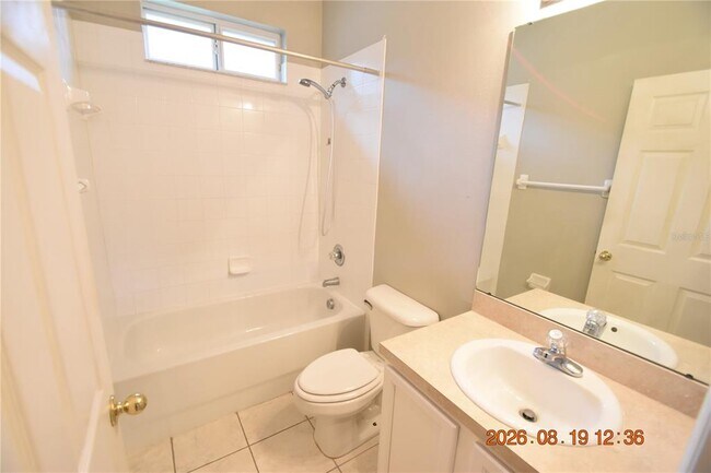 Building Photo - 644 Chesney Dr
