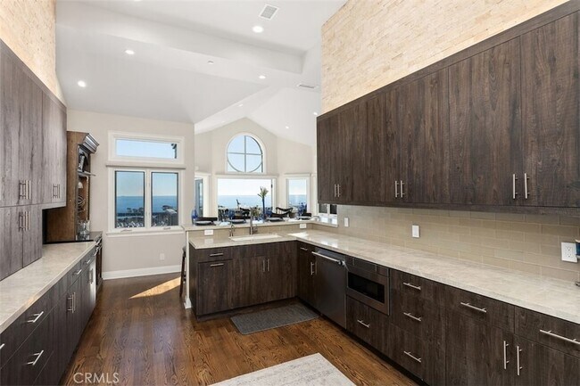 Building Photo - 24536 Santa Clara Ave