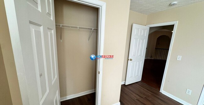 Building Photo - 3-bedroom house in Lawrenceville