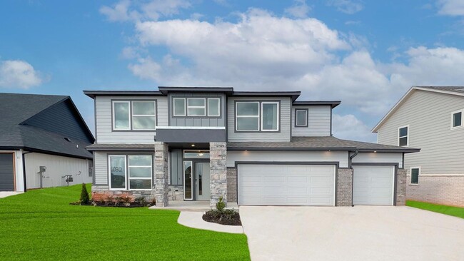 Primary Photo - Modern/Newer Home in East Edmond + 4 bed +...
