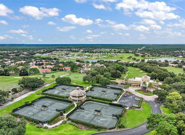 Building Photo - 482 W Fenway Dr